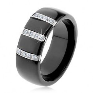 Šperky eshop - Čierny keramický prsteň s hladkým povrchom, tri oceľové pásy so zirkónmi H1.9 - Veľkosť: 52 mm