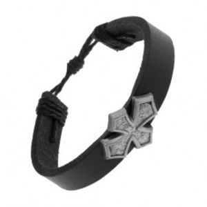 Šperky eshop - Čierny náramok zo syntetickej kože, kríž s rozšírenými ramenami Z01.13