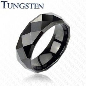 Šperky eshop - Čierny tungstenový prsteň s brúsenými kosoštvorcami, 6 mm B2.4 - Veľkosť: 54 mm