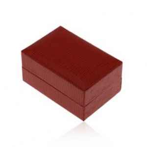 Šperky eshop - Darčeková krabička na prsteň alebo náušnice, tmavočervená farba, ryhy Y10.18