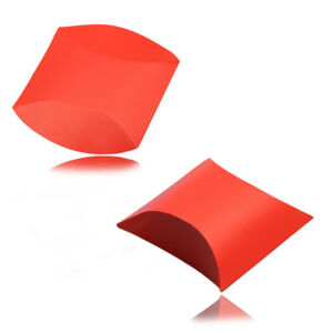Darčeková krabička z papiera - červená farba, hladký povrch, pukačka