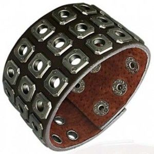 Šperky eshop - Hnedý kožený náramok - kovové cvočky T1.8