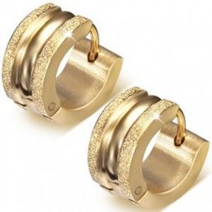 Šperky eshop - Kruhové náušnice z ocele, vyvýšené pieskované pásy, lesklý stred Q21.18