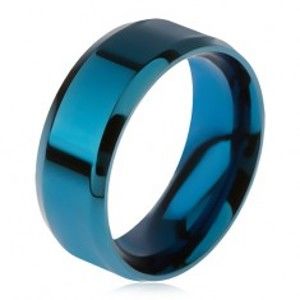 Šperky eshop - Lesklý oceľový prsteň modrej farby, skosené okraje BB15.16 - Veľkosť: 59 mm