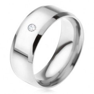 Šperky eshop - Lesklý oceľový prsteň, skosené hrany, číry okrúhly kamienok J11.17 - Veľkosť: 67 mm