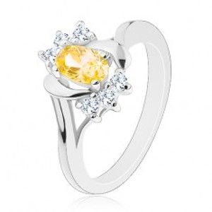 Šperky eshop - Lesklý prsteň so žltým oválnym zirkónom, strieborná farba, číre zirkóniky G07.21 - Veľkosť: 62 mm