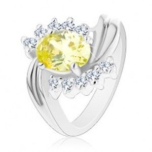 Šperky eshop - Lesklý prsteň so zvlnenými líniami ramien, oválny žltý zirkón, číre zirkónové oblúčiky G15.01 - Veľkosť: 59 mm