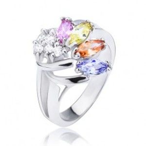 Šperky eshop - Lesklý prsteň striebornej farby, vejár z farebných a čírych zirkónov L14.06 - Veľkosť: 58 mm