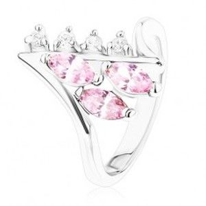 Šperky eshop - Lesklý prsteň striebornej farby, zahnuté konce ramien, číre a ružové zirkóny R39.24 - Veľkosť: 49 mm