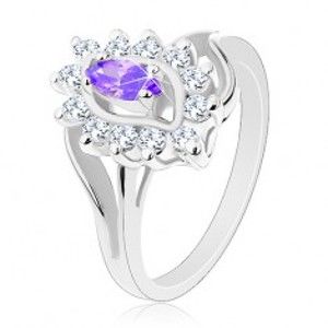 Šperky eshop - Lesklý prsteň v striebornej farbe, fialové zirkónové zrnko, okrúhle zirkóniky AC15.07 - Veľkosť: 57 mm