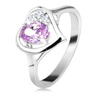 Šperky eshop - Lesklý prsteň v striebornej farbe s obrysom srdca, svetlofialový oválny zirkón G11.07 - Veľkosť: 60 mm