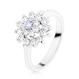 Šperky eshop - Lesklý prsteň v striebornom odtieni, svetlofialový stred, zirkónový kruh V08.15 - Veľkosť: 49 mm