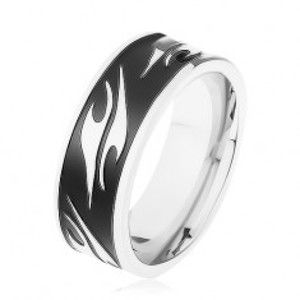 Šperky eshop - Lesklý prsteň z chirurgickej ocele, čierny pás zdobený motívom tribal HH6.14 - Veľkosť: 65 mm