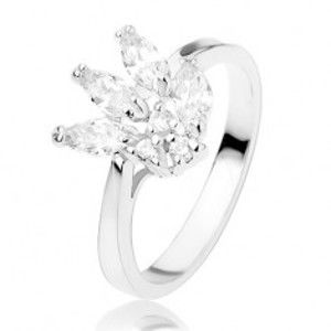 Šperky eshop - Lesklý prsteň zdobený trblietavými zirkónmi čírej farby, hladké ramená R41.12 - Veľkosť: 59 mm