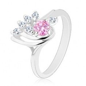 Šperky eshop - Ligotavý prsteň, asymetrická kvapka zdobená zirkónmi čírej a ružovej farby G15.12 - Veľkosť: 53 mm