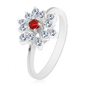 Šperky eshop - Ligotavý prsteň, strieborná farba, číry zirkónový kvet s červeným stredom AC23.29 - Veľkosť: 54 mm