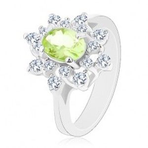 Šperky eshop - Ligotavý prsteň striebornej farby, svetlozelený zirkónový ovál, číre lupene G04.22 - Veľkosť: 52 mm
