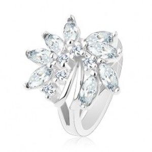 Šperky eshop - Ligotavý prsteň, strieborný odtieň, nesúmerný kvet zo zirkónov, lesklé oblúčiky R38.17 - Veľkosť: 48 mm, Farba: Svetlofialová