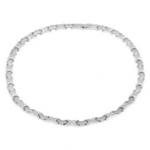 Šperky eshop - Magnetický náhrdelník z ocele, strieborná farba, "X" články, srdiečka S70.14