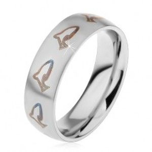Šperky eshop - Matný prsteň z chirurgickej ocele, hnedočierne kontúry delfínov, 6 mm H6.09 - Veľkosť: 60 mm
