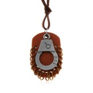 Šperky eshop - Nastaviteľný kožený náhrdelník - putá s číslom, hnedá známka s kruhmi Z17.07