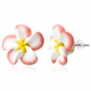 Šperky eshop - Náušnice Fimo - lososovo biele lupene, kvet Plumeria AA17.10