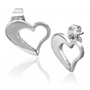 Šperky eshop - Náušnice z chirurgickej ocele - nepravidelný obrys srdca striebornej farby S24.09