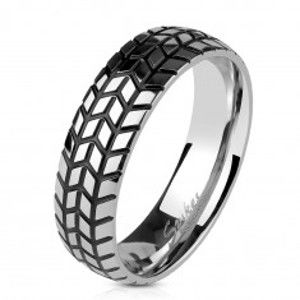 Šperky eshop - Oceľová obrúčka striebornej farby, štrukturovaný dezén pneumatiky, 6 mm K08.05 - Veľkosť: 63 mm