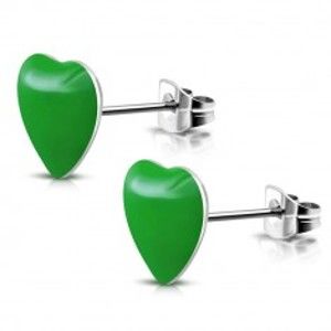 Šperky eshop - Oceľové náušnice so zelenými srdiečkami a puzetkami X22.12