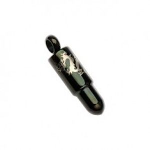 Šperky eshop - Oceľový prívesok - čierny náboj s motívom draka v striebornom odtieni G1.4