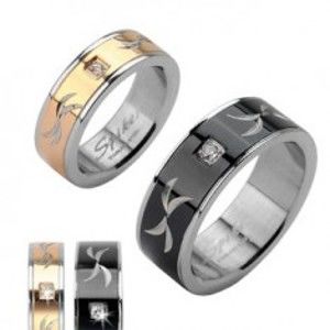 Šperky eshop - Oceľový prsteň - gravírovaná obrúčka so zirkónom J5.4/J5.5 - Veľkosť: 52 mm