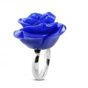 Šperky eshop - Oceľový prsteň - lesklá obrúčka a živicová ruža v tmavomodrom odtieni J08.08 - Veľkosť: 59 mm