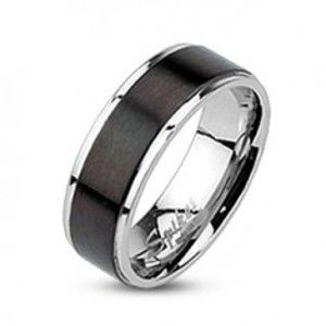 Šperky eshop - Oceľový prsteň - obrúčka s čiernym matným pásom, 6 mm  K08.02 - Veľkosť: 70 mm