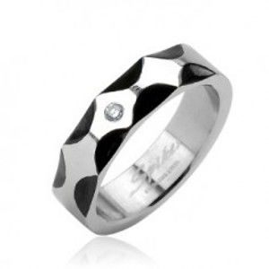 Šperky eshop - Oceľový prsteň - vzor vĺn, zirkón v strede J3.3 - Veľkosť: 62 mm