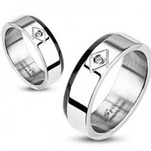 Šperky eshop - Oceľový prsteň - zrezaný čierny pás, zirkón v kosoštvorci F5.7/8/9 - Veľkosť: 69 mm