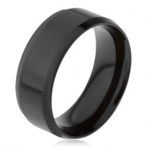Šperky eshop - Oceľový prsteň čiernej farby, skosené okraje J18.16 - Veľkosť: 57 mm