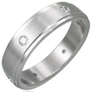 Šperky eshop - Oceľový prsteň matný - 6 zirkónov po obvode D10.11 - Veľkosť: 64 mm