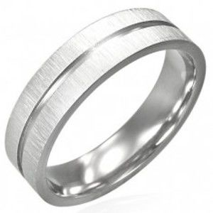 Šperky eshop - Oceľový prsteň s lesklou ryhou cez stred a matným okrajom D7.1 - Veľkosť: 67 mm