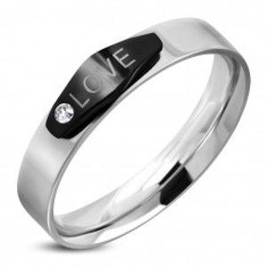 Šperky eshop - Oceľový prsteň striebornej farby, čierny ovál s nápisom LOVE a zirkónom K02.10 - Veľkosť: 55 mm
