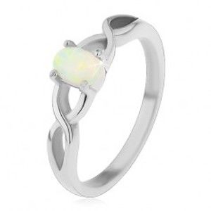 Šperky eshop - Oceľový prsteň striebornej farby, oválny syntetický opál, prekrížené ramená H4.18 - Veľkosť: 55 mm
