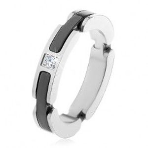 Šperky eshop - Oceľový prsteň striebornej farby, výrezy s keramickými pásmi, číry zirkón H1.6 - Veľkosť: 54 mm