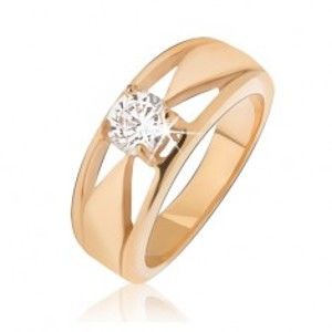 Šperky eshop - Oceľový prsteň zlatej farby, číry zirkón, trojuholníkové výrezy J03.13 - Veľkosť: 59 mm