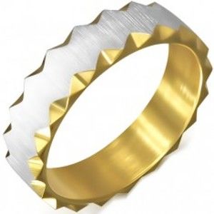 Šperky eshop - Oceľový prsteň zlatej farby so saténovým pásom, trojuholníkové výrezy BB4.6 - Veľkosť: 59 mm