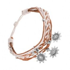 Šperky eshop - Pletený náramok, šnúrky, svetlohnedá a biela, oceľové prívesky - slniečka SP82.22