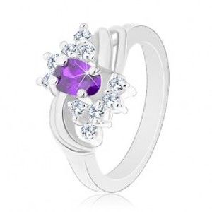 Šperky eshop - Prsteň s lesklými ramenami, fialový ovál, hladké páry oblúkov, číre zirkóny V03.19 - Veľkosť: 51 mm
