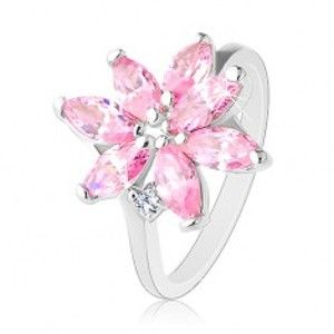 Šperky eshop - Prsteň s úzkymi ramenami, žiarivý zirkónový kvet ružovej farby, číry zirkónik R32.10 - Veľkosť: 58 mm