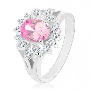 Šperky eshop - Prsteň striebornej farby, ružový zirkónový ovál, číry lem, lístočky R30.19 - Veľkosť: 52 mm