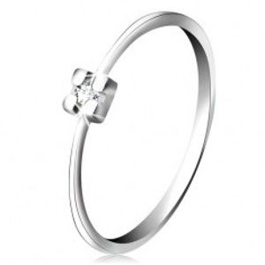 Šperky eshop - Prsteň v bielom 14K zlate - diamant čírej farby v hranatom kotlíku BT502.64/70 - Veľkosť: 60 mm