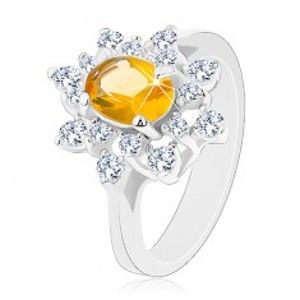 Šperky eshop - Prsteň v striebornej farbe, ligotavý kvet zo zirkónov žltej a čírej farby G08.01 - Veľkosť: 58 mm