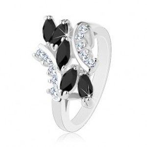 Šperky eshop - Prsteň v striebornom odtieni, brúsené zrnká čiernej farby, číre zirkóny S18.22 - Veľkosť: 49 mm